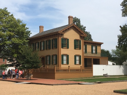 Lincoln Home4